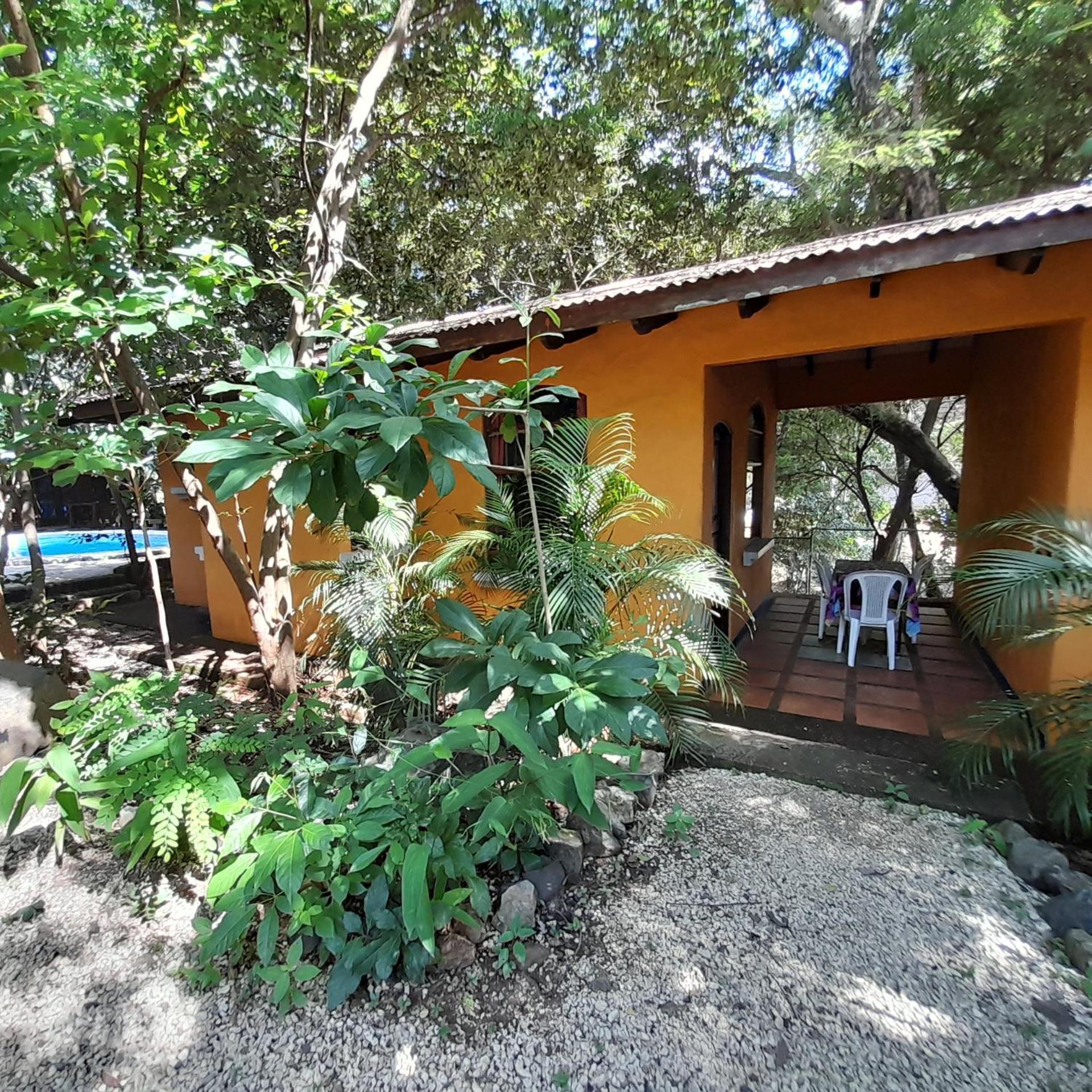 Hotel Cabinas La Playa Playa Avellana Exteriör bild